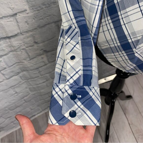 New York & Co stretch Longsleeve cotton blend button down top sz Small - Picture 3 of 9